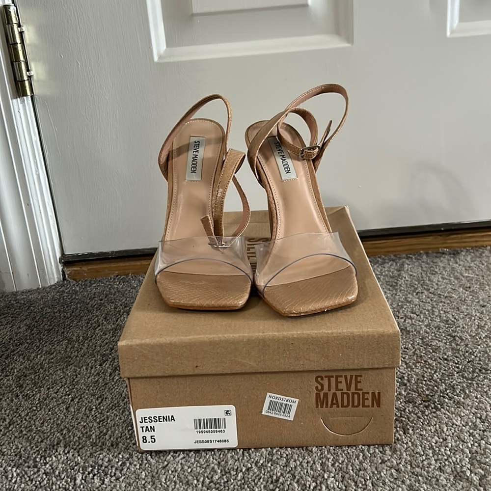 Gently used Steve Madden heels